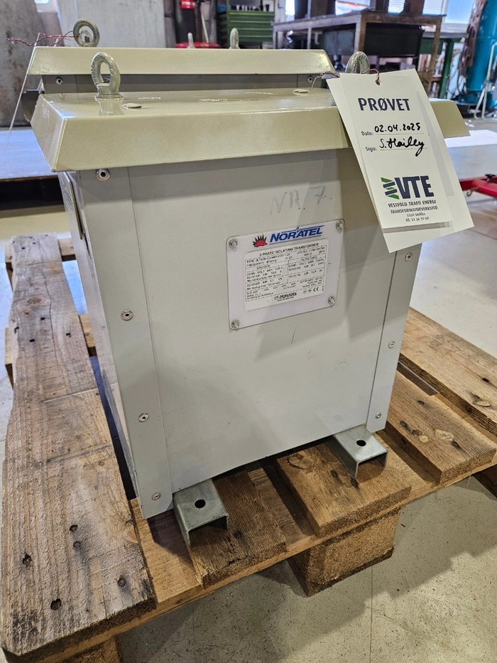 3-040-601700 / 4kVA