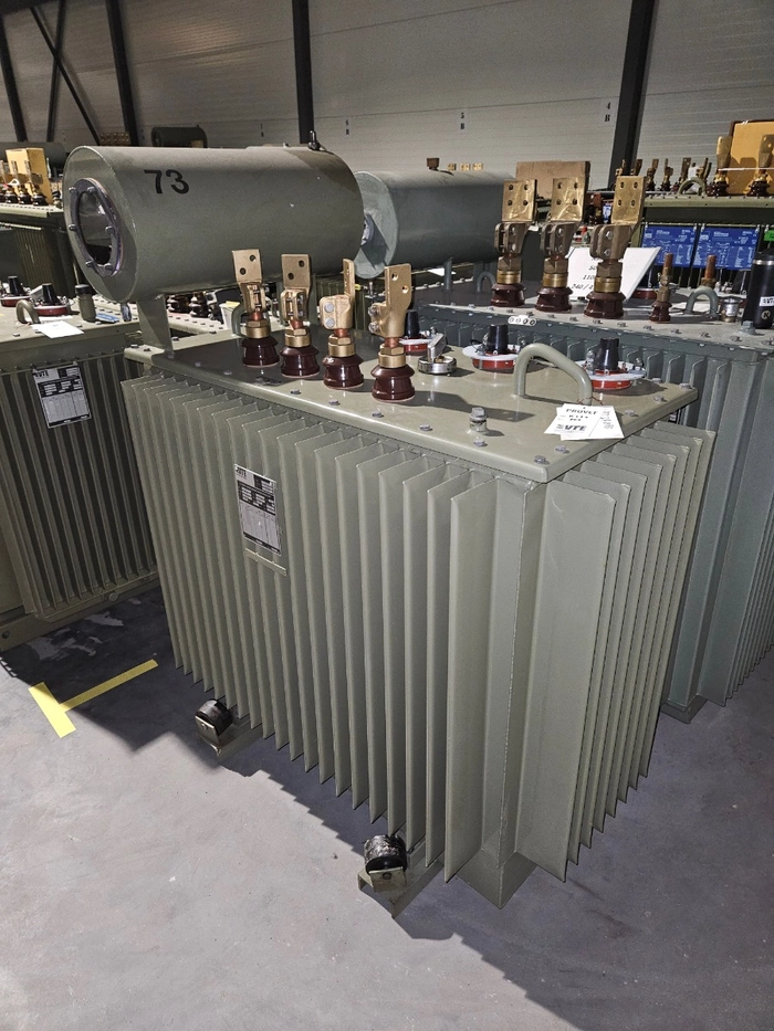 881826 / 500kVA